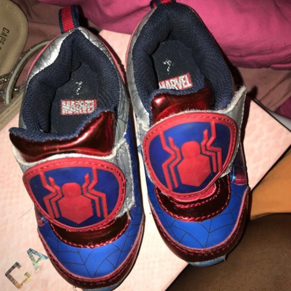 Spider-Man Light Sneakers